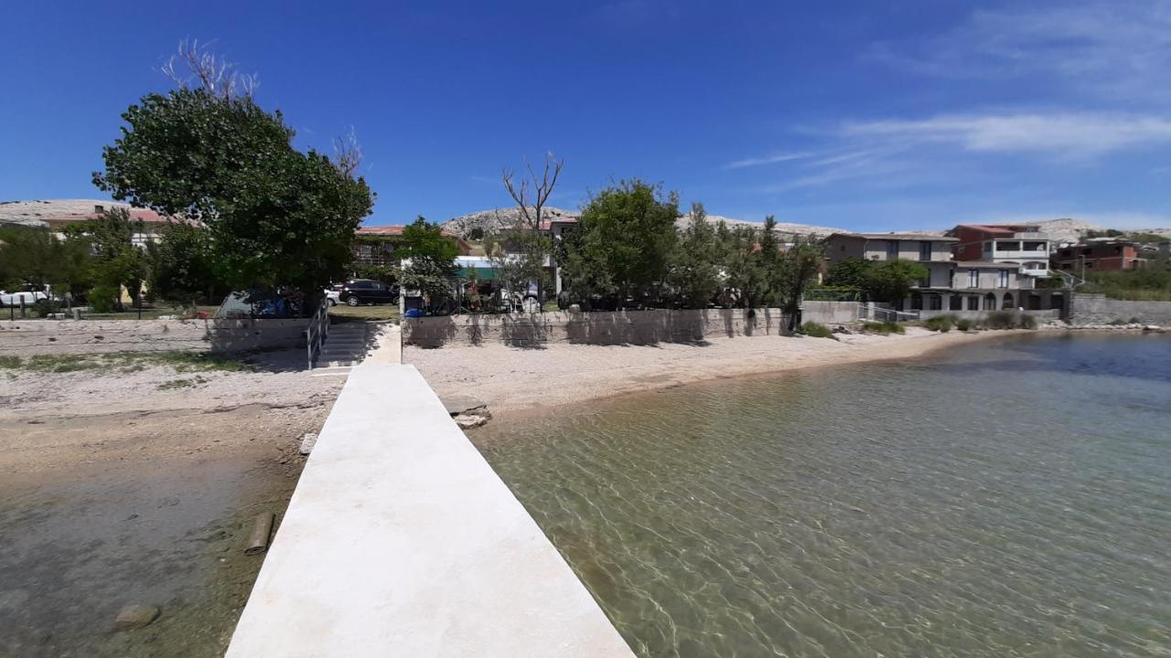 Camp Pere Hotel Pag Town Bagian luar foto