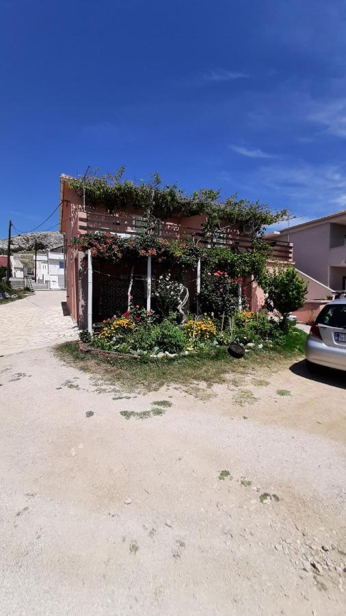 Camp Pere Hotel Pag Town Bagian luar foto
