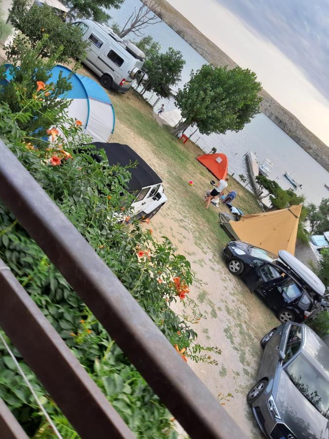 Camp Pere Hotel Pag Town Bagian luar foto